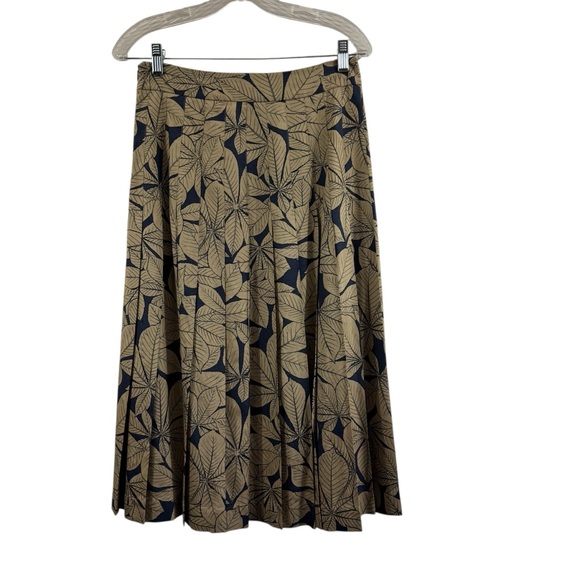 MARGARET HOWELL Floral Print Pleated Silk Skirt - Picture 4 of 12